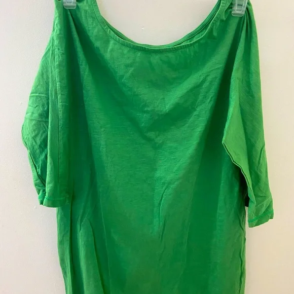 Off shoulder top - Picture 2 of 2